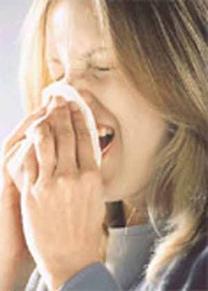 TERMAL KAMERALAR İHMALDEN KALDIRILDI: - Termal kameralar, salgının başlangıcında virüsün ülkemize girişini olabildiğince geciktirmek ve ilk olguların takibini yaparak hastalığın bu yolla yayılımını önlemek amacıyla konuldu. Amacına ulaşıp görevini tamamladığı için kaldırıldı. Termal kamera taramaları virüs ülkeye girmeden önceki dönemlerde uygulanması gereken ve virüsün ülkeye girişini geciktirmeye yönelik önlemlerdendir. Buradan yola çıkılarak hastalığa artık önem verilmediği iddiasında bulunmanın bilimsel ve mantıksal bir dayanağı bulunmamaktadır.