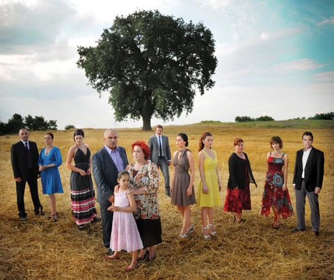 Yaprak Dökümü - Beylerbeyi -  - Kanal D'nin 3 yıldır reytinglerden düşmeyen dizisi Yaprak Dökümü Beylerbeyi'nde çekiliyor. -