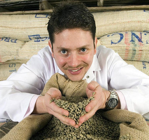 Gennaro Pelliccia ünlü bir kahve eksperi olmasını sağlayan dili 14 milyon dolara garanti altına aldı