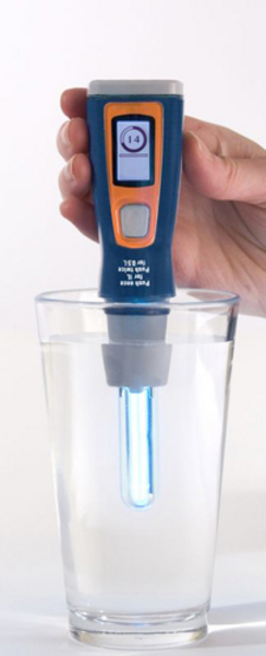 Ultraviolet ışıkla suyu temizleyen SteriPen sudaki bakterilerin yüzde 99'unu yok ediyor.