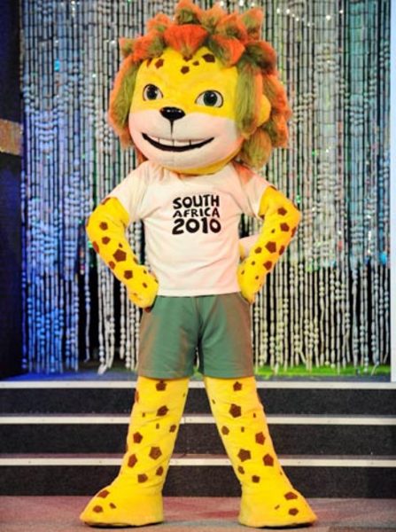 2010 Dünya Kupası'nın maskotu da yeşil ''saçlı'' Afrika leoparı, ''Zakumi'' oldu.