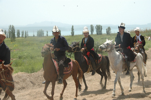 Ulupamirli Kırgızların oyunları