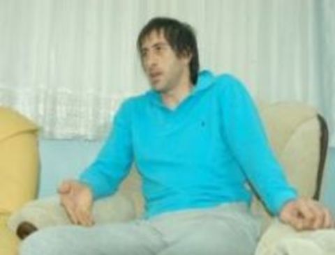 KAYIP KRAL... Şanssızlık ilk olarak Fazlı Ulusal ile başladı. Antalyaspor'da fırtınalar estirdikten sonra Beşiktaş'a rekor bir bonservis ücretiyle transfer olan yıldız futbolcu, Siyah-Beyazlı takımda şans bulduğu maçlarda herkese saç-baş yoldurttu. Verilen şansları iyi değerlendiremeyen Fazlı, Beşiktaş'tan ayrıldıktan sonra adeta evliya çelebi oldu ve bir daha eski formunu yakalayamadı.