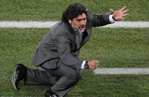 17 Mart 1991: Kanında pozitif doping maddesine rastlanınca 15 ay sahalardan uzaklaştırma cezası aldı. -