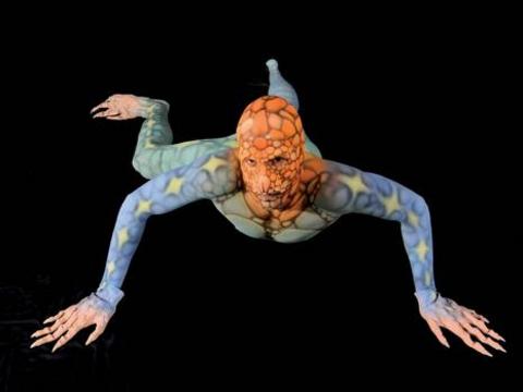 - Yıldız futbolcu kendini kertenkeleliğe çok ama çok alıştırdı.