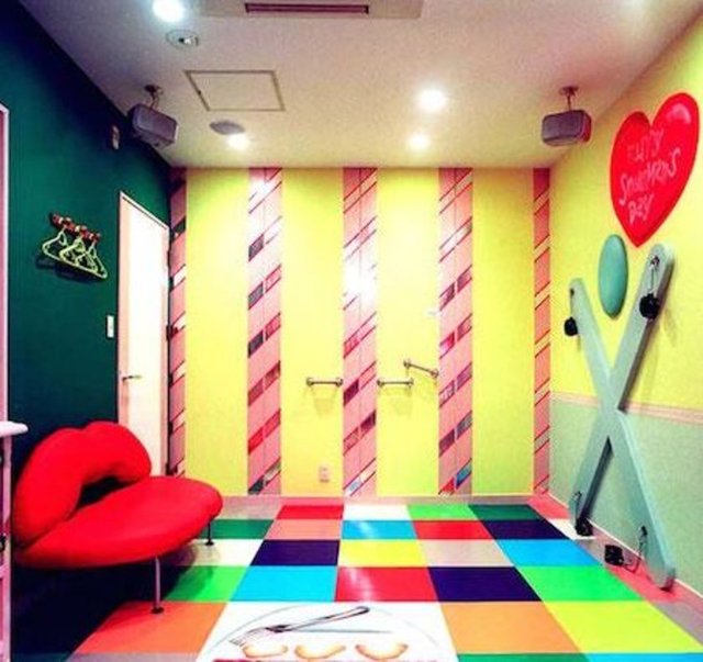 Japonya'da 37 binden fazla aşk oteli çiftlere hizmet veriyor.