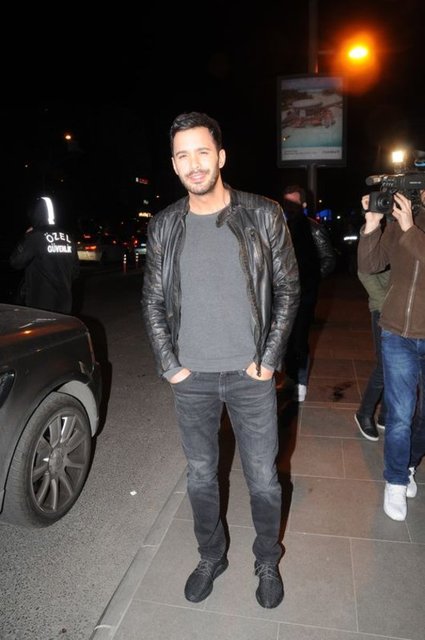 Ünlü oyuncu Barış Arduç'un ünlü olmadan önceki mesleği ortaya çıktı.