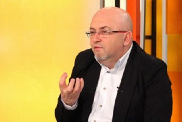 "Şahan 'Çocuklar Duymasın'da oynamak için yıllar önce bize başvurmuş. Oynatmamışız."