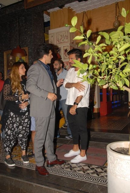 HT MAGAZİN Hakan Ural, oğlu Engincan Ural'la Etiler'deki Limonata'da yemek yedi.