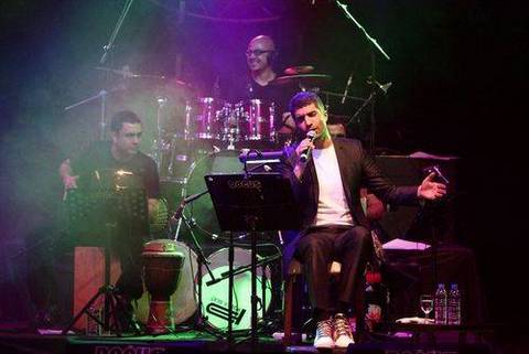 ÖZCAN DENİZ - PAVYON ŞARKICISI