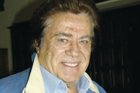 CÜNEYT ARKIN: FAHRETTİN CÜREKLİBATUR