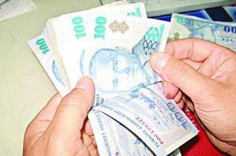 Herkese eşit zam yapıldı. İmkânı yoktur. Müdür  - Bey'in aldığı zam illaki daha yüksektir. -