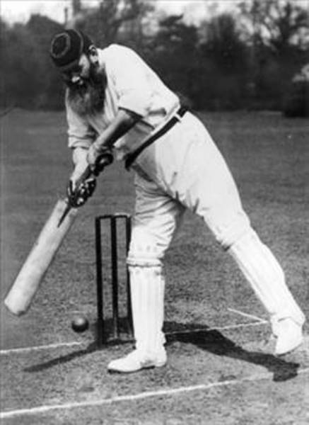 Efsanevi kriket oyuncusu W.G. Grace - 1915 - £7,278 (£620,000)