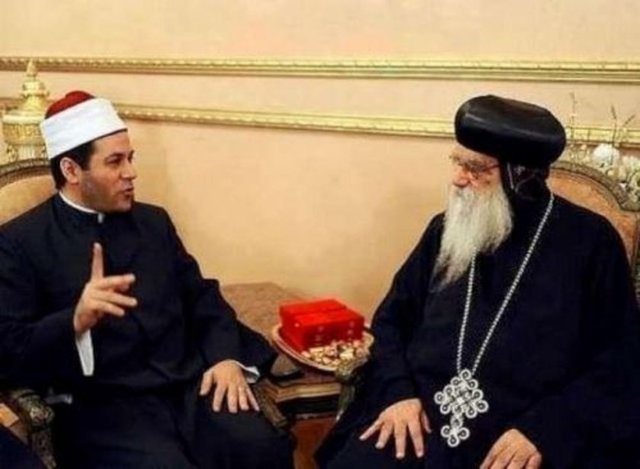 Dünyada 4300 farklı din vardır.