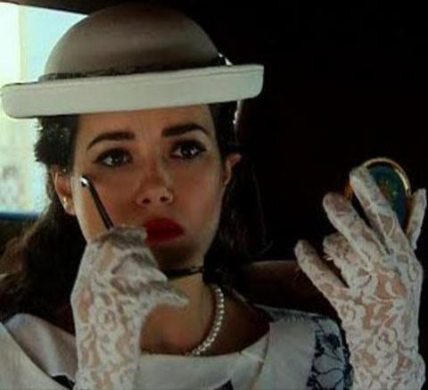 Kuşkan'ın oynadığı karakter ile Özgü Namal'ın canlandırdığı Güllü karakteri arasında bir yakınlaşma yaşanacak.