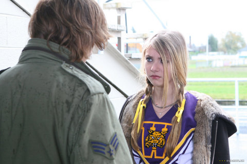 8-Paranoid Park (2007) - Okulda bir cinayet işlense de Gus Van Sant burada kaykaycı Alex'in notları, geçmişi, belleği ve anıları odaklı ilerleyen, ana akışı dağıtan bir film modeli benimser. Çokça Jean-Luc Godard'ı akla getiren bu eser, seyircinin eline ne istenilen hikayeyi, ne de açıları verir. Bozucu bir başyapıttır adeta. Not defteri, görüşler, görüntüler ve flashbackler arasında şiirsel bir yolculuk sunar.