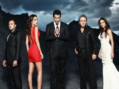 İşte anlaşılması bir hayli zor olan bu dizinin kahramanlarının karakter özellikleri...