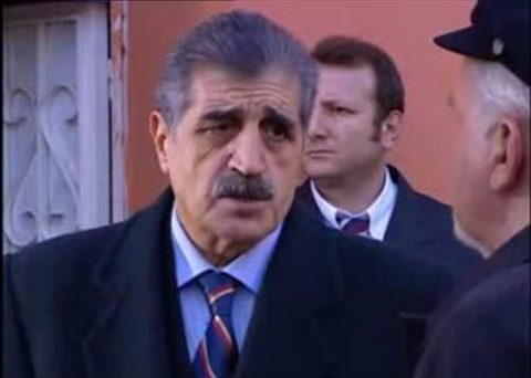 Hüsrev Ağa'nın sağ kolu Şehmuz... Pala tarafından birkaç el ateş edilerek öldürüldü