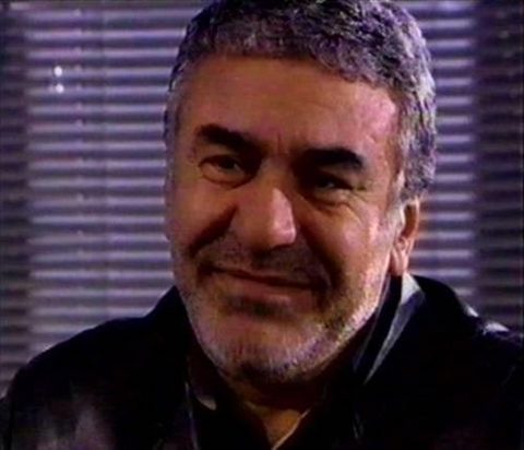 Seyfo Dayı... Güllünün vurulmasını engellerken, engamede vuruldu. Ölüm emrini Pala verdi.