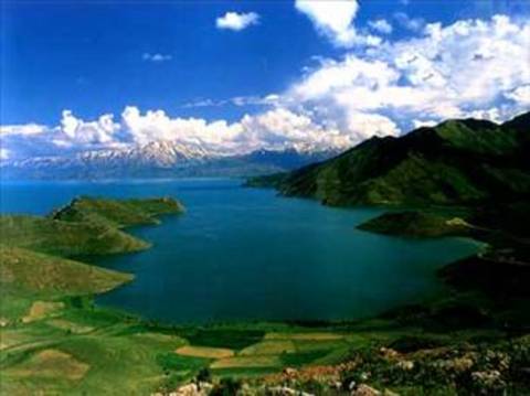 Van Gölü'nünün eşsiz güzelliğini izlemek