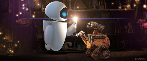 14-Vol-İ (WALL-E) (2008) -  - İlk bölümü kıyamet sonrası bilimkurgu, ikinci bölümü uzay operası olan bir tür filmi aslında. Çöp öğütücü robot Vol-İ'nin konuşmadan aşık olabildiği ve dünyayı kurtarabildiği bu evreni unutmak mümkün değil. En azından duygusal olarak bağlanıyorsunuz! "İnanılmaz Aile"nin yaratıcısı Brad Bird'den...
