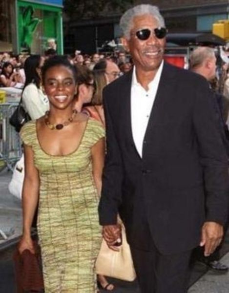 National Enquirer dergisinin iddiasına göre Freeman, üvey torunuyla 10 yıldır ilişki yaşıyor. Dergiye göre aktörün, şu anda 27 yaşında olan E'Dena Hines ile ilişkisi genç kız henüz 17 yaşındayken başladı.