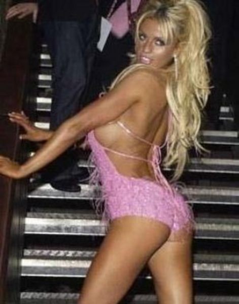 Ancak program canlı yayınlanmadığı için bu ismi henüz halk bilmiyor. Programda çalışan herkese kanal tarafından bir gizlilik sözleşmesi imzalattırıldı.