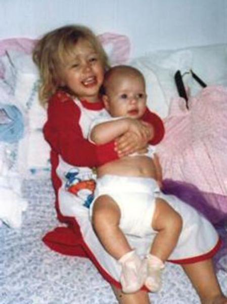 Paris Hilton ve kardeşi Nicky.