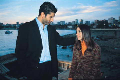 Yayınlandığı dönemde en çok izlenenlerin başında gelenlerden biriydi