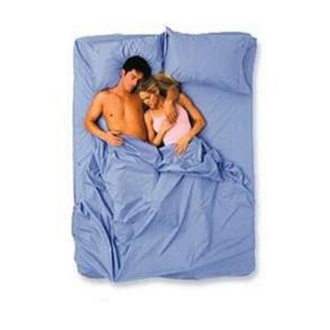 Krallık: Bu pozisyonda çiftlerden biri, genellikle erkek, güçlü bir ego gösterisi, yetkili bir pozisyon alır. Kadın ise kafasını erkeğin omzuna koyar. "Dünyaya erkekle aynı perspektifte baktığından, yakınlık ve korunma hislerini kendinde daha güçlenmiş bulacaktır" diyor Dr. Dunkell. Çiftler ilişkilerinin/evliliklerinin ilk evrelerinde, teslimiyet ve taahhüt içeren bu pozisyona rağbet ederler. "Burada yüksek seviyede güven vardır" diyor Dr. Glass. "Sırt üstü yatan bir kaplumbağa gibi, kendinizi ifşa ettiğiniz ve her tür dokunuşa açık…" -