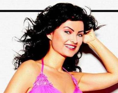 Betül Şahin - Acıbadem