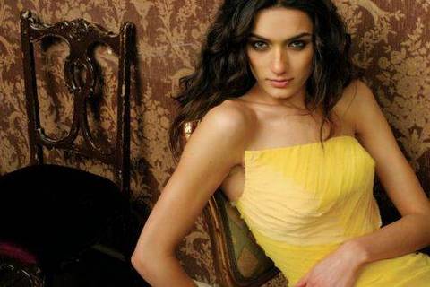 Hande Subaşı - Ulus