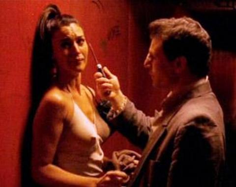 IRREVERSIBLE (DÖNÜŞ YOK) -  - Yönetmen: Gaspar Noé (2002)