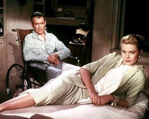 REAR WINDOW (ARKA PENCEre) -  - Yönetmen: Alfred Hitchcock (1954)