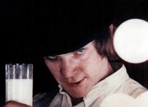 A CLOCKWORK ORANGE (OTOMATİK PORTAKAL) -  - Yönetmen: Stanley Kubrick(1971)