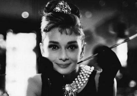 BREAKFAST AT TIFFANY'S ( TIFFANY'DE KAHVALTI) -  - Yönetmen: Blake Edwards (1961)