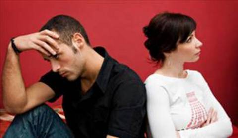 Partneriniz görünüşünüzle ilgili iyi yorumlar yapmayı bırakır.