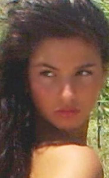 Bu genç kız ekranın en çok izlenen dizilerinden birinde rol alıyor. Ama büyük olasılıkla ilk gördüğünüzde onu tanıyamadınız çünkü şimdiki görüntüsü bu fotoğraftakinden çok farklı..