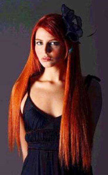 Bazı reklam filmlerinde ve video kliplerde oynayan Öztunç, Aşk-ı Memnu'nun bir bölümünde de konuk oyuncu olarak yer almıştı.