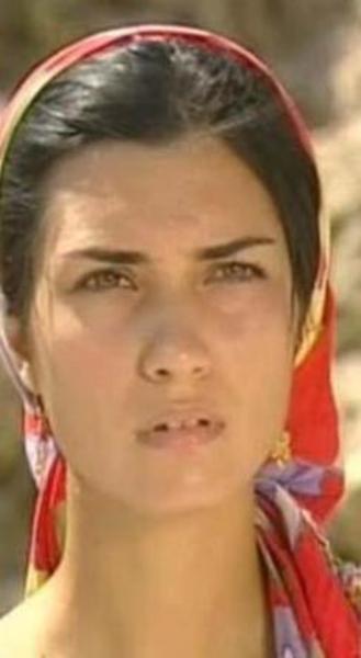 -  - Tuba Büyüküstün henüz 28 yaşında ama TV ekranlarına damgasını çoktan vurdu.