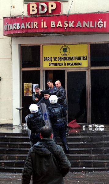 İlyas Akengin - AHT/DİYARBAKIR