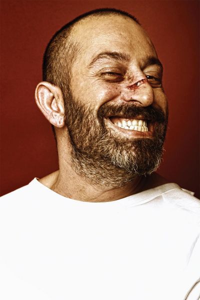 Dedemle parka gittiğimiz bir gün TRT'ciler çekim için oradaydı. Beni oynarken çektiler. Yayın günü bizim aile jeneriğinde gözüktüğüm çocuk programını izlemek için televizyon başına geçti. Kendimi ekranda görünce, Beni niye parkta unuttunuz? diye gözyaşlarına boğulmuştum.