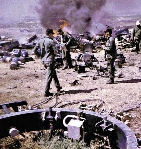 Nükleer başlıklar söküldükten sonra füzeler imha edildi