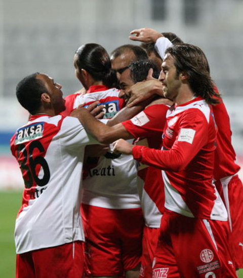 ANTALYA - GS: % 39, FB: % 32, BJK: % 19