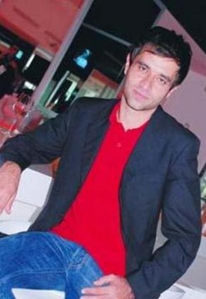 CANSEL ELÇİN -  - CANSEL ELÇİN 1973 İzmir doğumlu olan Elçin 9 yaşındayken Paris'te yaşayan ailesinin yayına gitti. Liseyi bitirdikten sonra ekonomi ve sosyal bilimler okudu. Bir süre ticaretle uğraşsa da akşam kursları ile başladığı tiyatro serüvenine, konservatuara yaşı tutmadığı için,Fransa'nın önde gelen tiyatro okullarından Ecole Florent'e yazılarak devam etti.