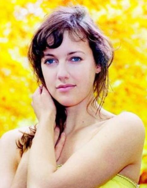 -  - Dekor ve kostüm bütçesi de dikkat çeken dizi, Kanuni Sultan Süleyman'ı içki içen bir padişah olarak gösterdiği için çok eleştiri almıştı.