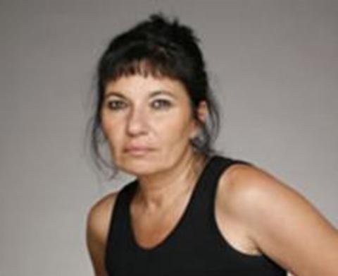 ÖZAY FECHT -  - 1953 yılında İstanbul'da dünyaya gelen Özay Fecht, 1971'de Berlin'e yerleşti. Üç yıl pandomim eğitimi aldı.