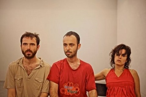 ■ Garajistanbul'da; 8 Şubat Salı, saat 20.30'da, Studio 4 İstanbul'dan "Atış Serbest". Giriş: 25, 15 TL. Tel: (212 244 44 99)