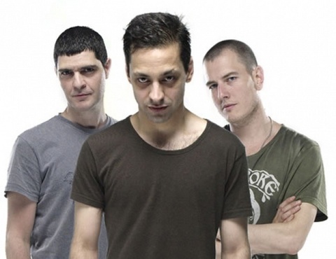 ■ İstanbul Jazz Center'da; 4 Şubat Cuma, saat 22.00'de, "Duman", 5 Şubat Cumartesi, saat 20.30'da ise "Steve Kuhn Trio". Giriş: 75, 35 TL. Tel: (212 327 50 50)