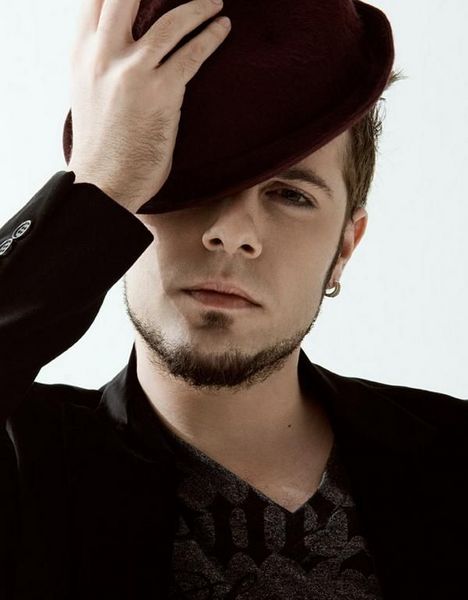 ■ Fenerbahçe'deki Matine 216'da; 5 Şubat Cumartesi, saat 22.00'de, "Emre Aydın". Giriş: 35 TL. Tel: (216 355 77 91)